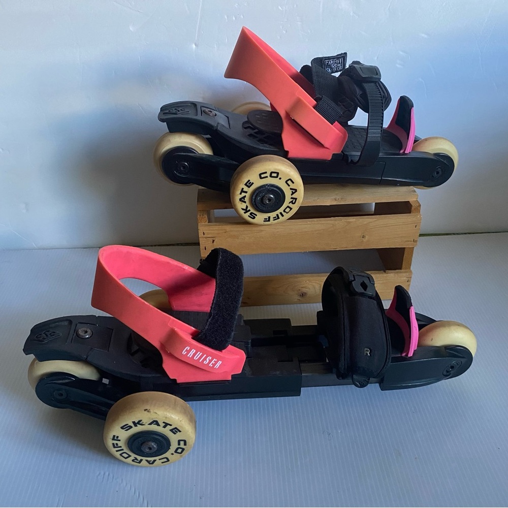 Cardiff Skate Co Youth Adjustable Kids Roller Skates Beach skating rink